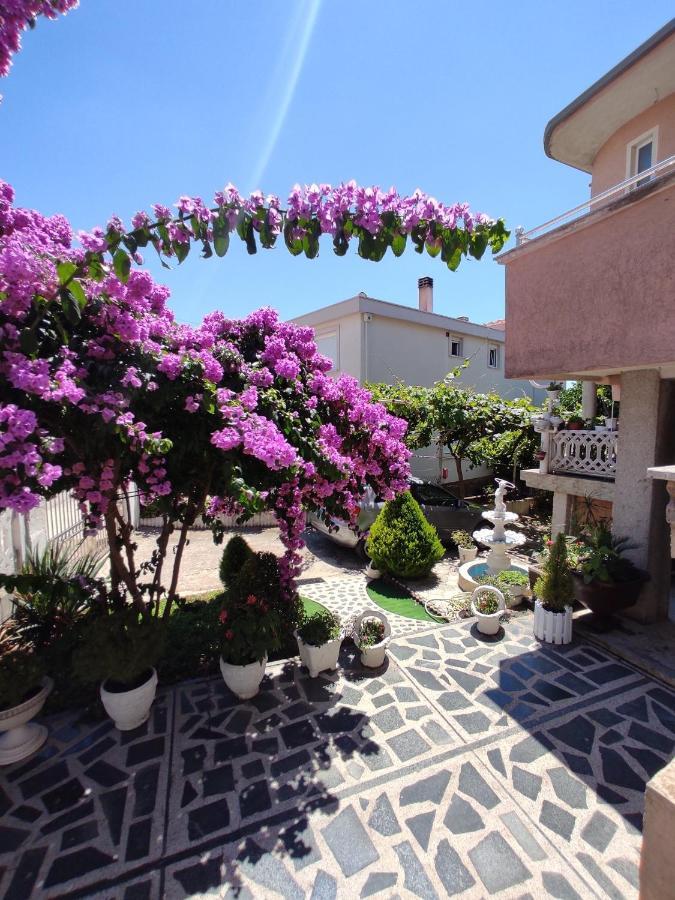 Apartmani Andrijana Ulcinj Extérieur photo